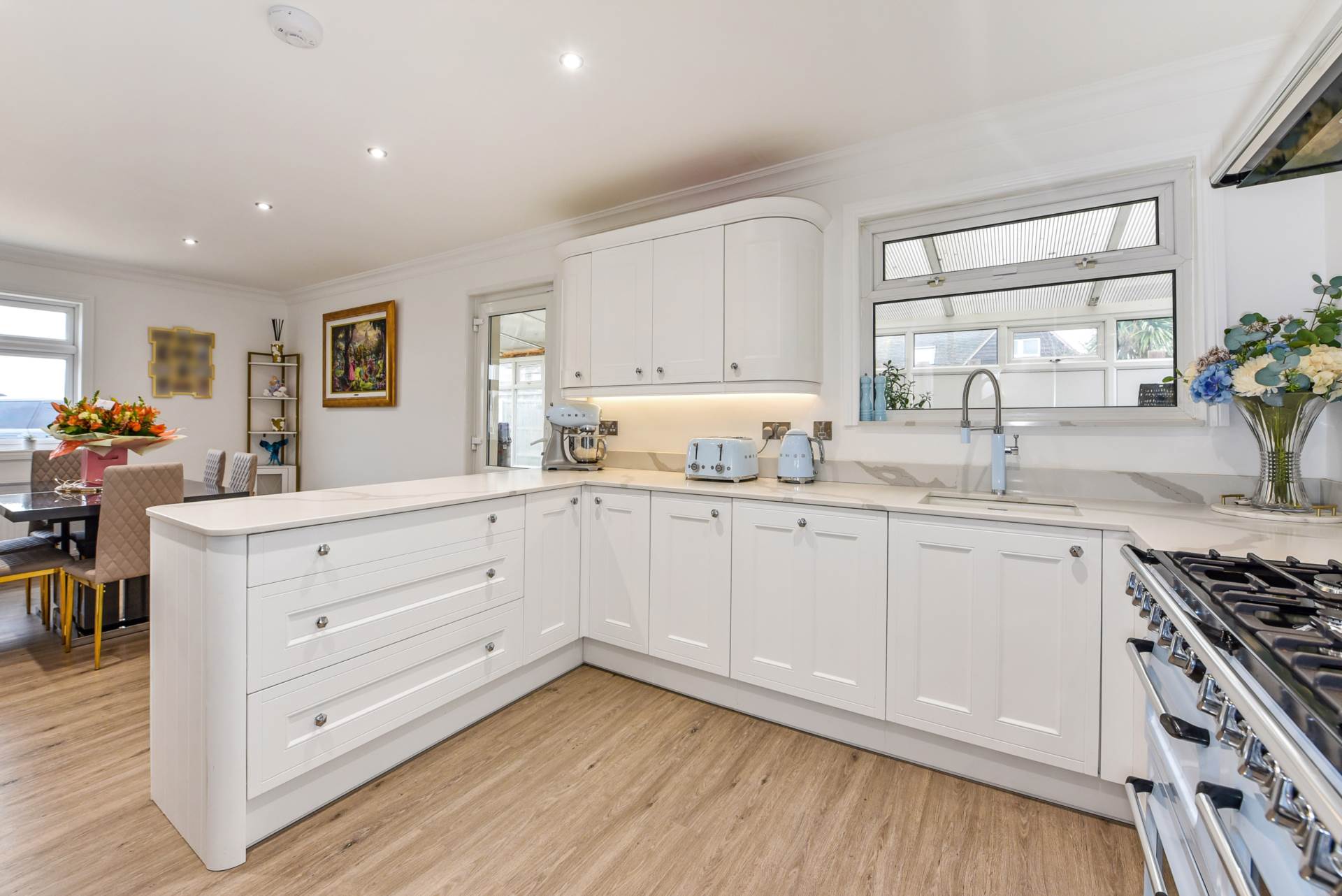 Additional Property Image 4 bedroom Detached Bungalow for sale in Chichester 4