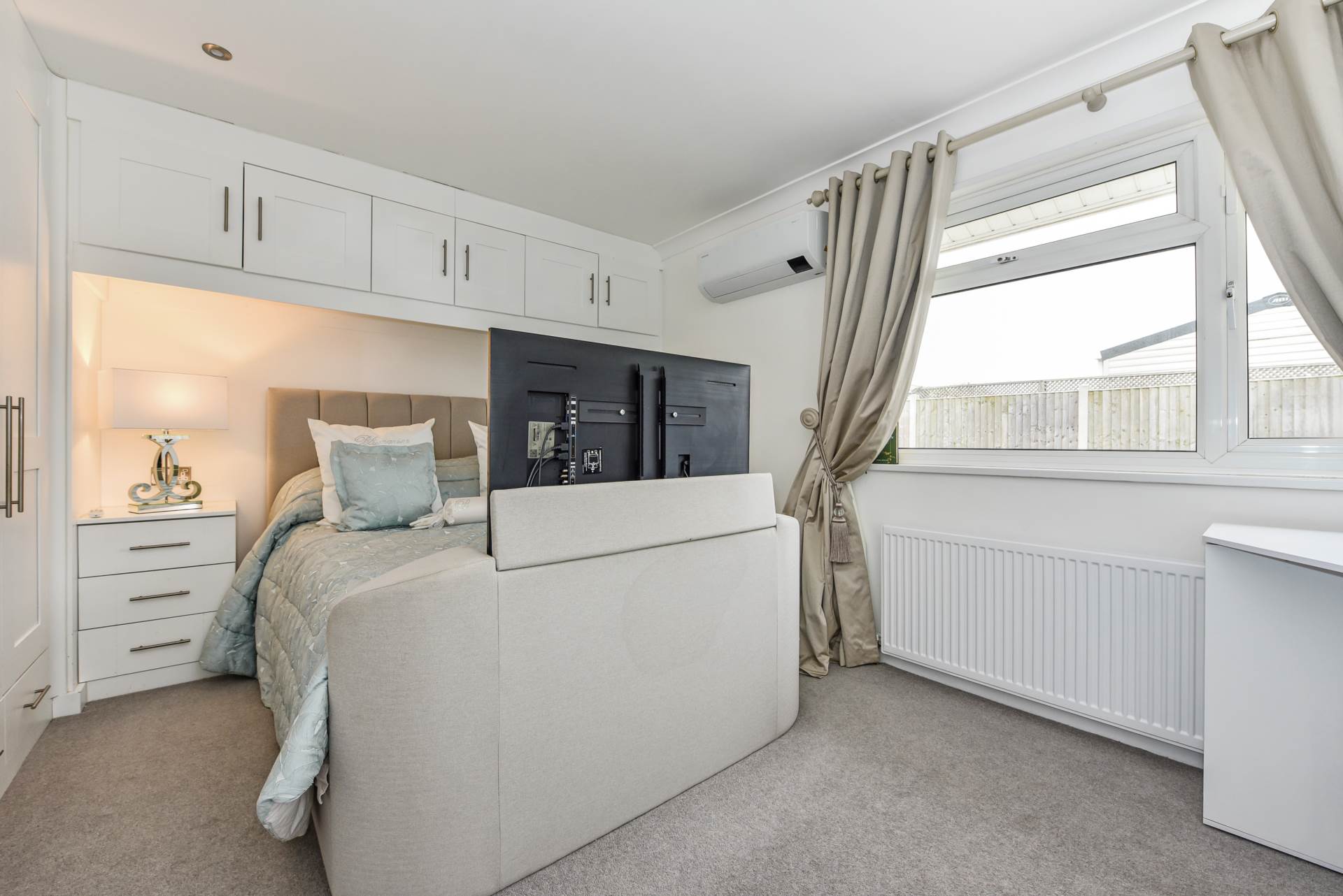 Additional Property Image 4 bedroom Detached Bungalow for sale in Chichester 6