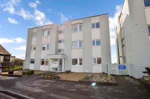 2 bedroom Apartment to rent in Chichester