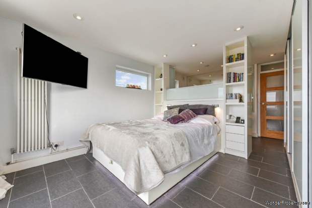 Additional Property Image 2 bedroom Apartment for sale in Chichester 13