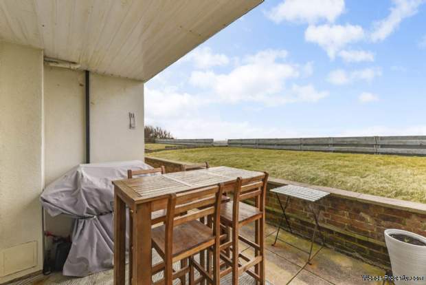 Additional Property Image 2 bedroom Apartment for sale in Chichester 8