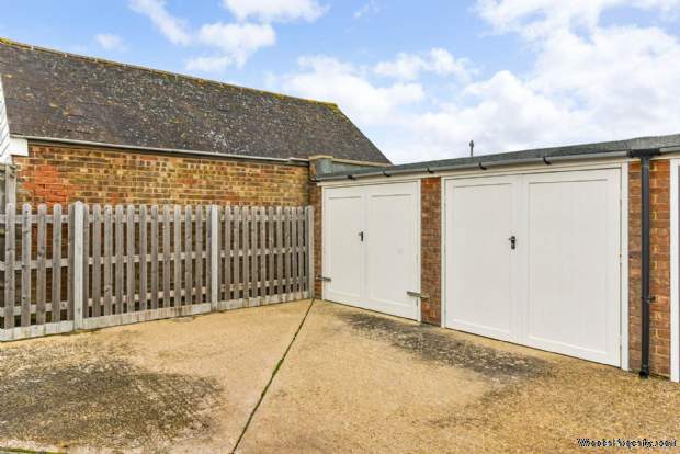 Additional Property Image 2 bedroom Apartment for sale in Chichester 10