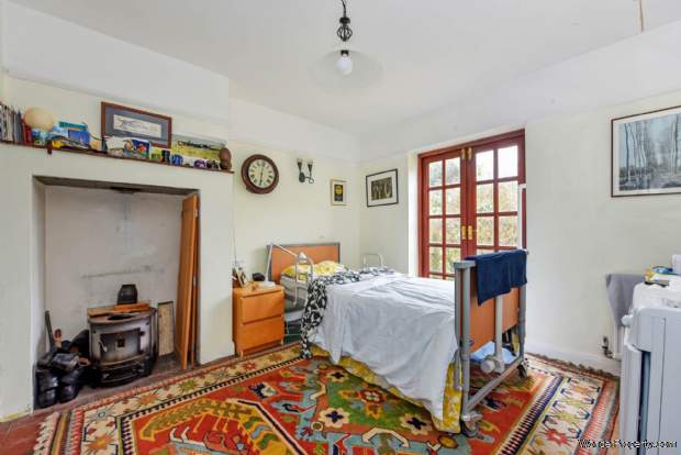 Additional Property Image 3 bedroom Semi Detached for sale in Chichester 7