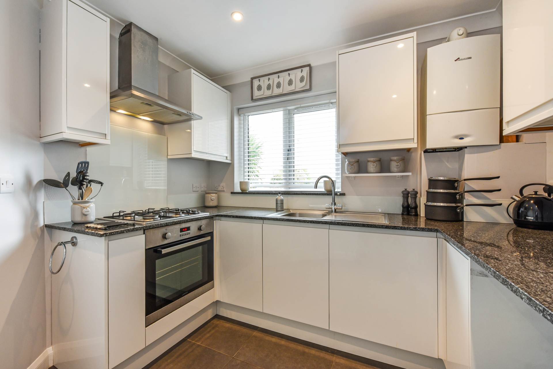 Additional Property Image 2 bedroom Semi Detached for sale in Chichester 4