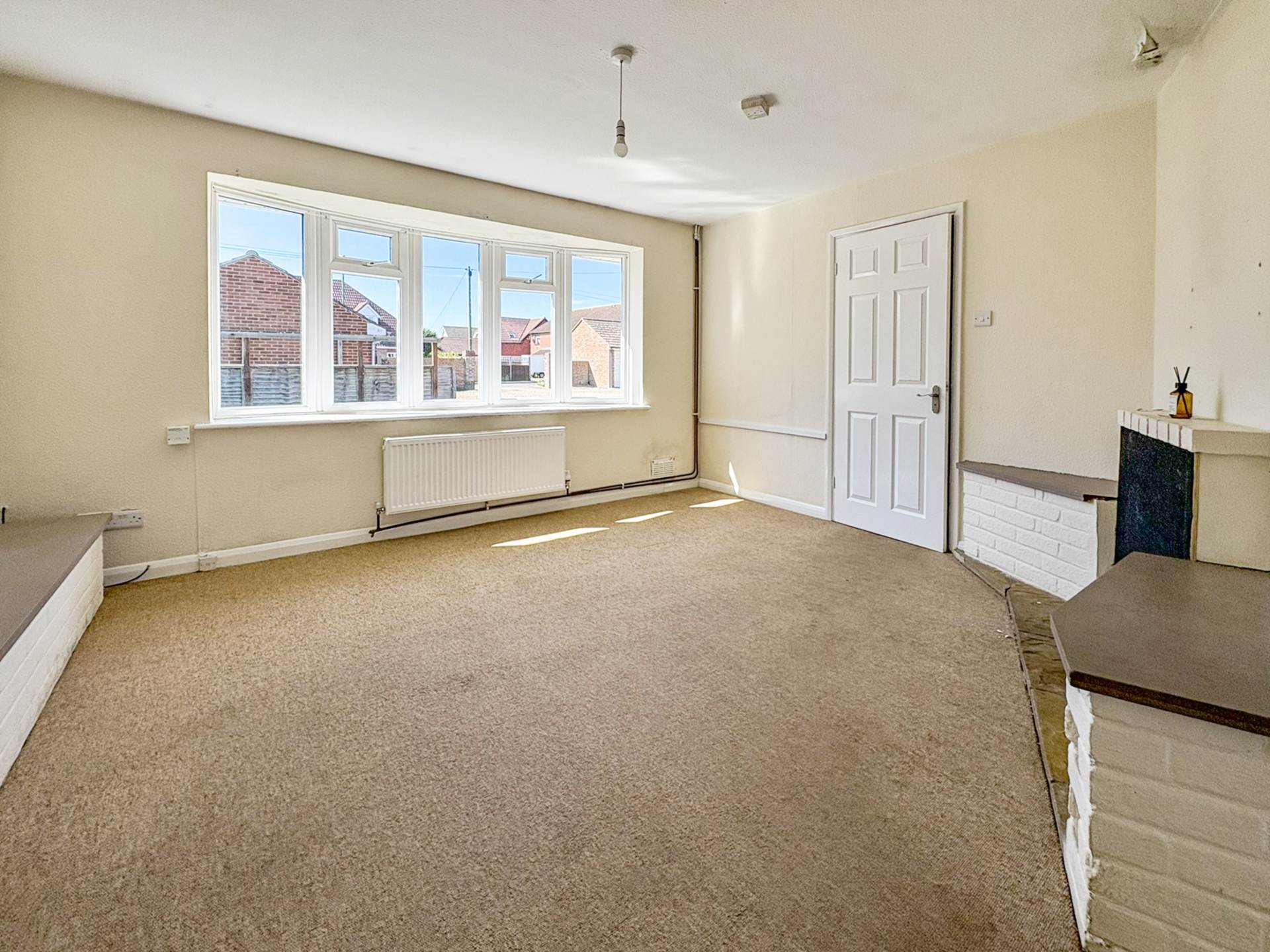Additional Property Image 2 bedroom Bungalow for sale in Chichester 9