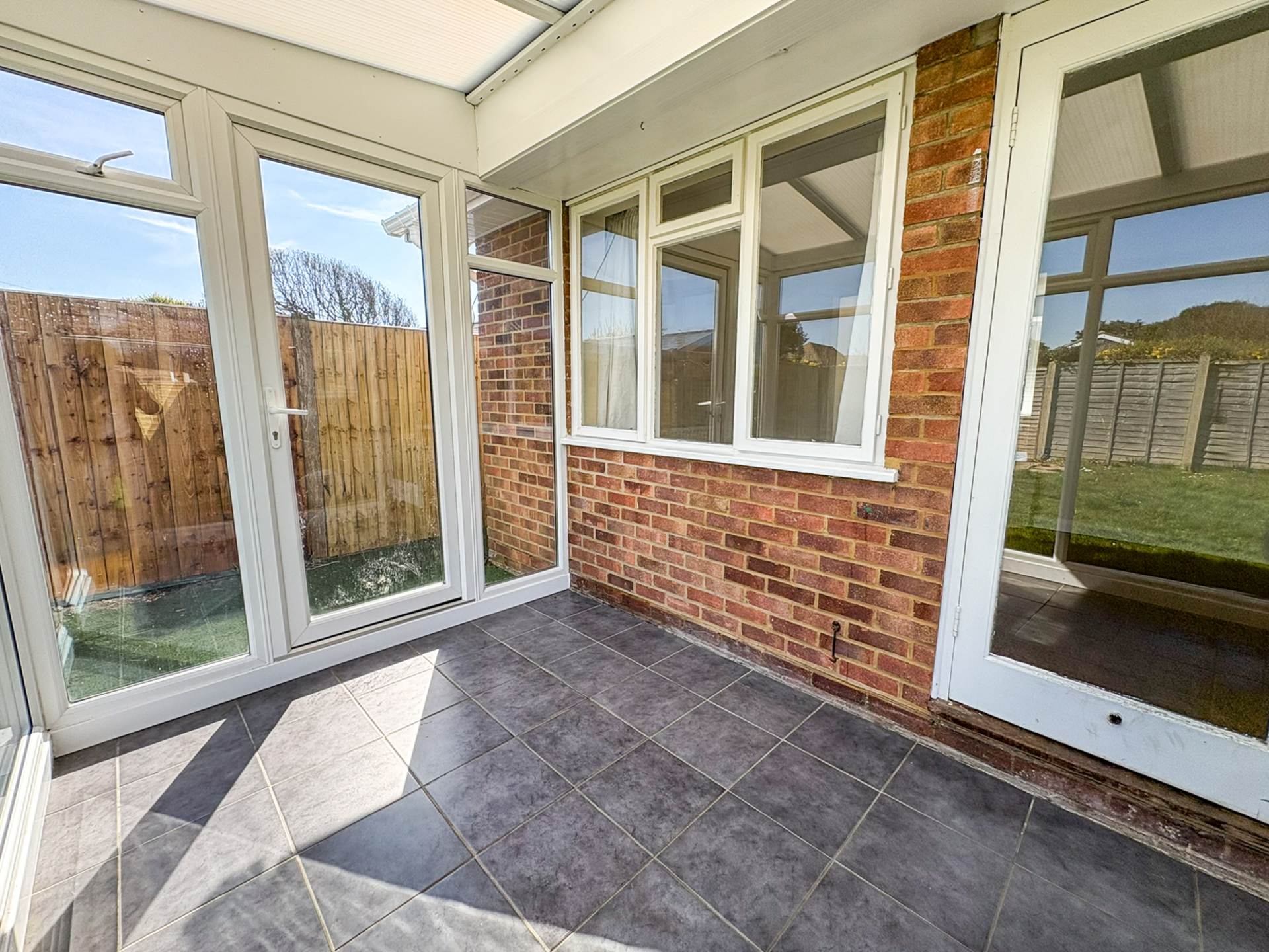 Additional Property Image 2 bedroom Bungalow for sale in Chichester 13