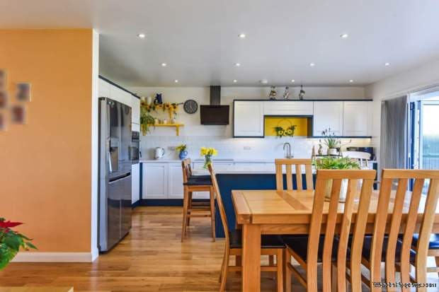 Additional Property Image 4 bedroom Detached for sale in Chichester 2