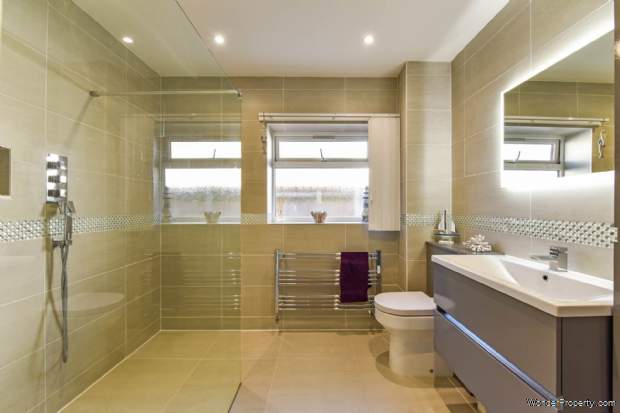 Additional Property Image 4 bedroom Detached for sale in Chichester 11