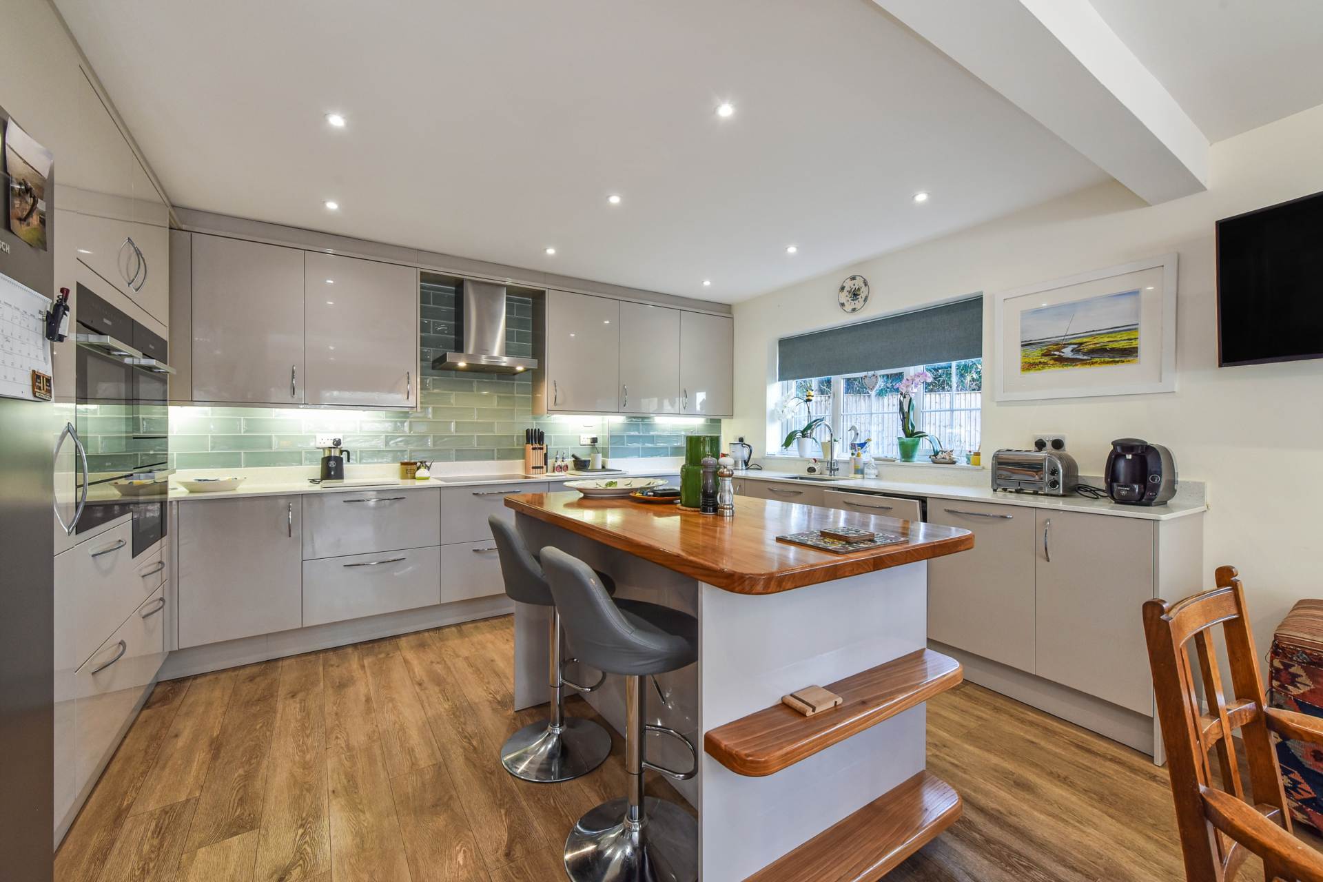 Additional Property Image 4 bedroom Detached for sale in Chichester 3