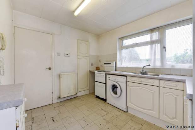 Additional Property Image 2 bedroom Detached Bungalow for sale in Chichester 15