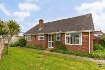 2 bedroom Detached Bungalow for sale in Chichester