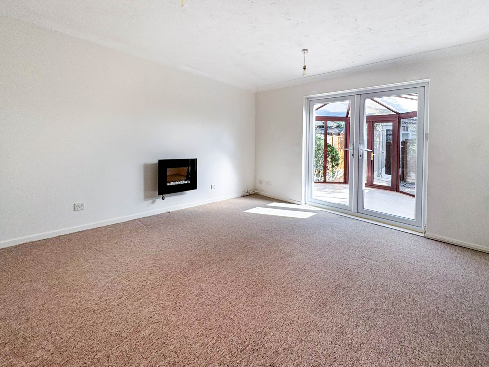 Additional Property Image 2 bedroom Terraced for sale in Chichester 3
