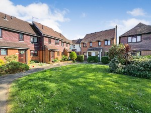 2 bedroom Terraced for sale in Chichester
