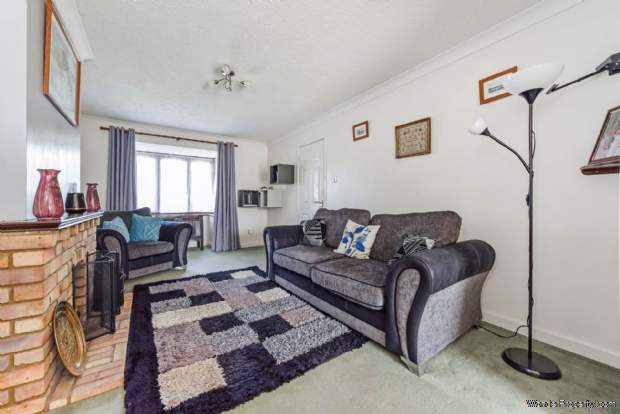 Additional Property Image 3 bedroom Detached for sale in Chichester 4