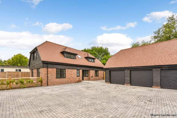 Additional Property Image 4 bedroom Detached for sale in Chichester 9