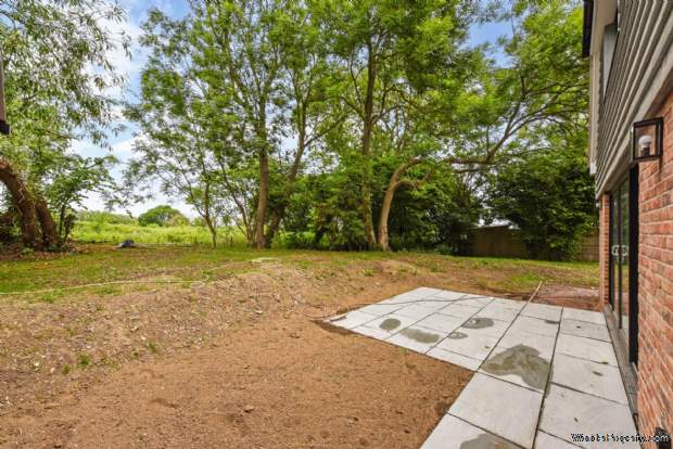 Additional Property Image 4 bedroom Detached for sale in Chichester 12