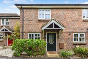 2 bedroom Semi Detached for sale in Chichester