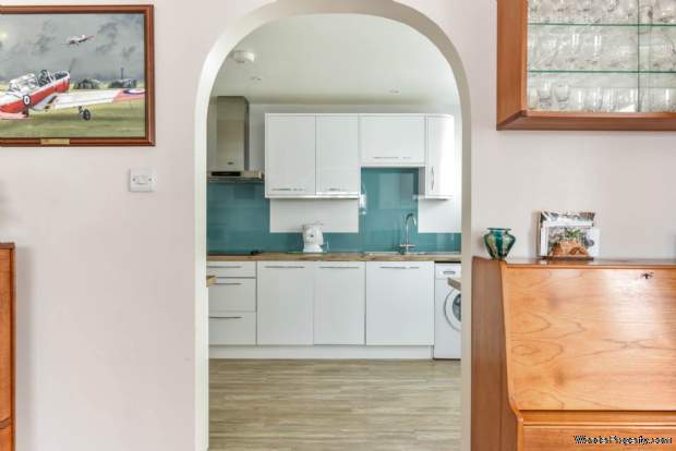 Additional Property Image 2 bedroom Detached Bungalow for sale in Chichester 8