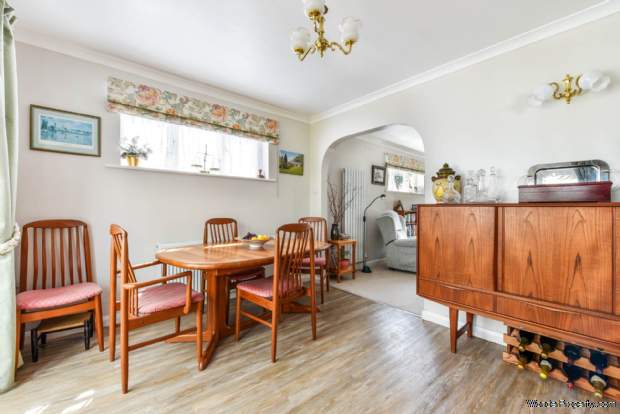 Additional Property Image 2 bedroom Detached Bungalow for sale in Chichester 9