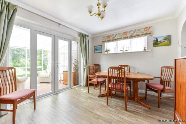 Additional Property Image 2 bedroom Detached Bungalow for sale in Chichester 10