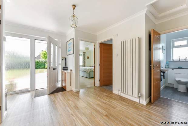Additional Property Image 2 bedroom Detached Bungalow for sale in Chichester 14