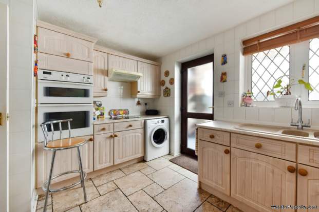 Additional Property Image 3 bedroom Detached Bungalow for sale in Chichester 3