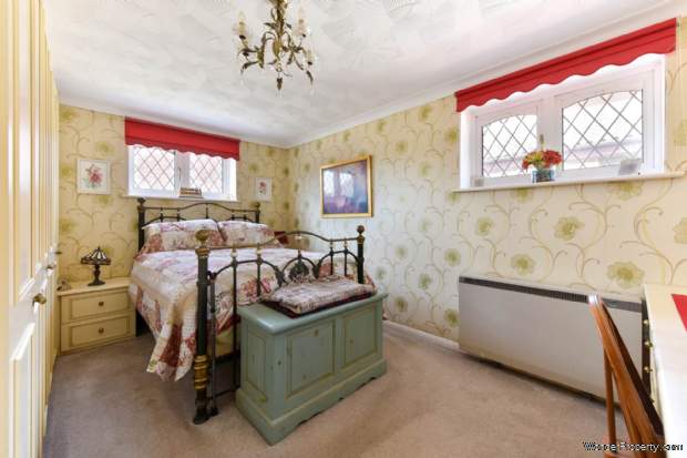 Additional Property Image 3 bedroom Detached Bungalow for sale in Chichester 10