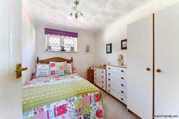 Additional Property Image 3 bedroom Detached Bungalow for sale in Chichester 11