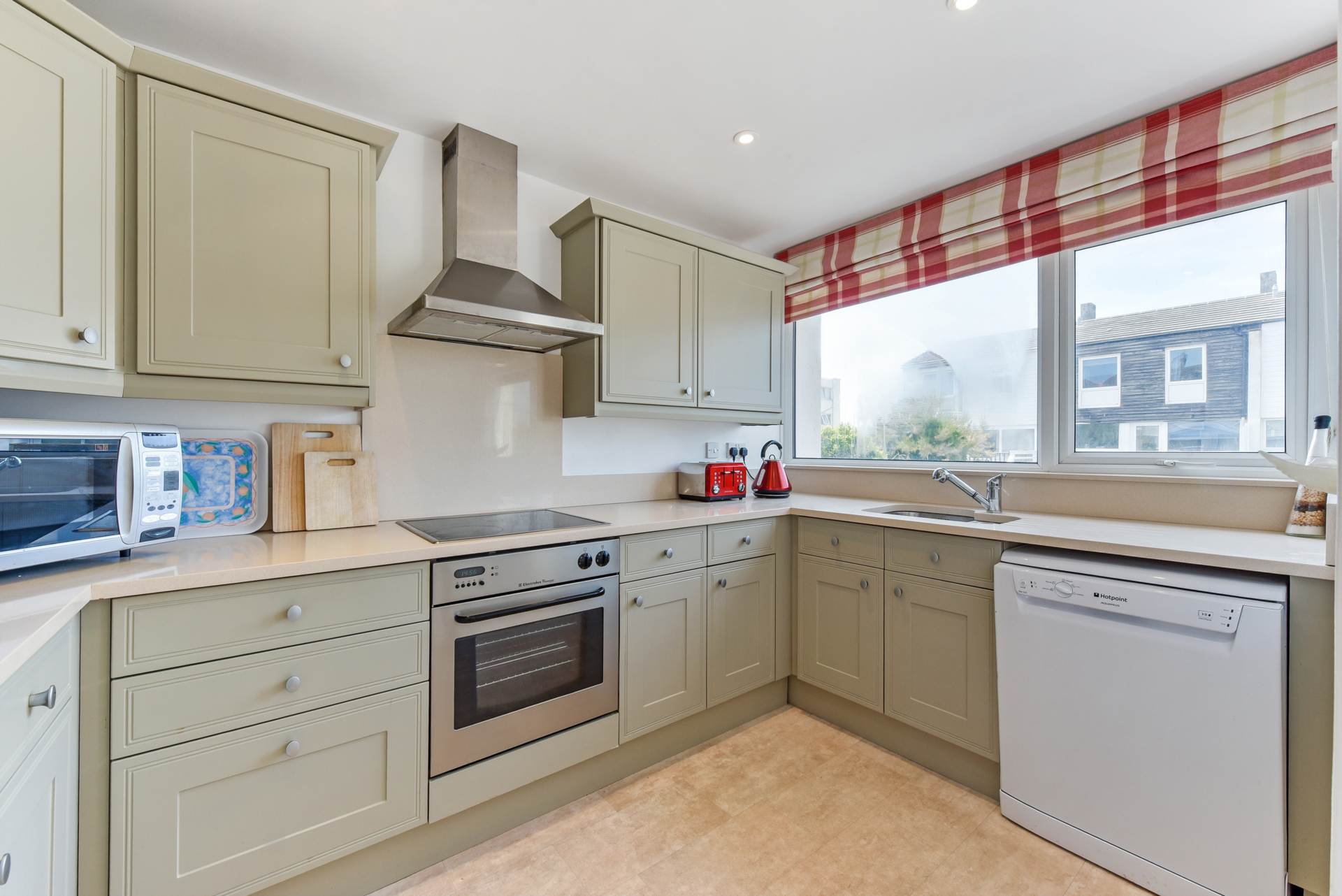 Additional Property Image 3 bedroom Terraced for sale in Chichester 3