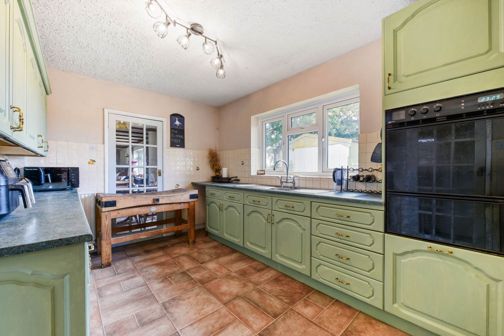 Additional Property Image 3 bedroom Detached Bungalow for sale in Chichester 2