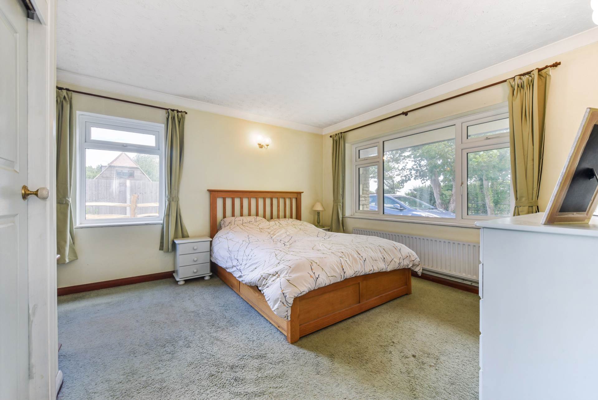 Additional Property Image 3 bedroom Detached Bungalow for sale in Chichester 9