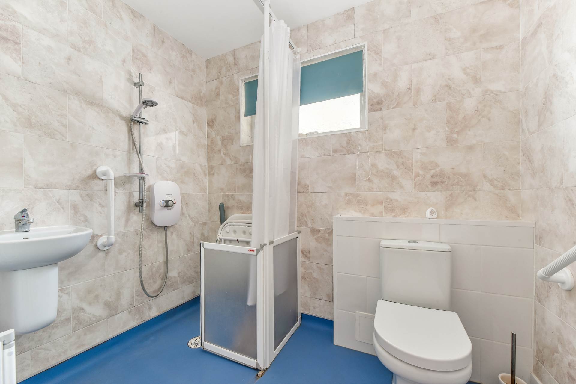 Additional Property Image 2 bedroom Detached Bungalow for sale in Chichester 12