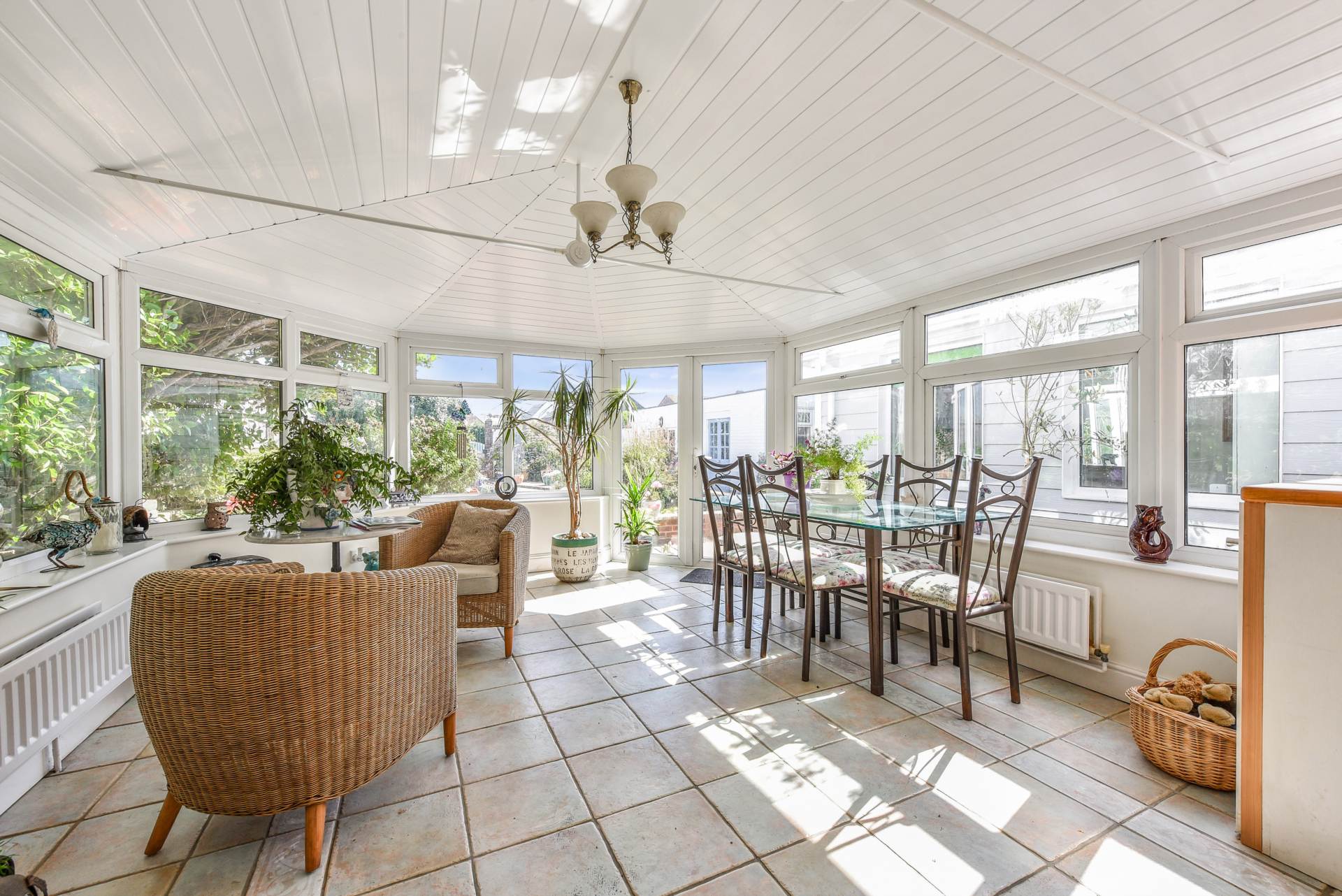 Additional Property Image 4 bedroom Detached for sale in Chichester 3
