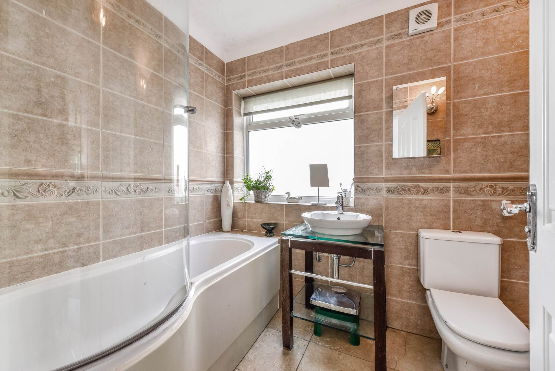 Additional Property Image 4 bedroom Detached for sale in Chichester 13