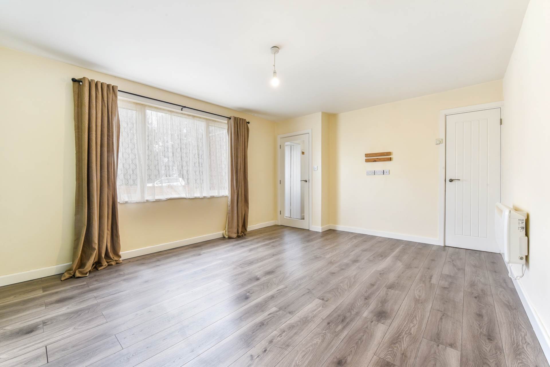 Additional Property Image 4 bedroom Semi Detached for sale in Chichester 3
