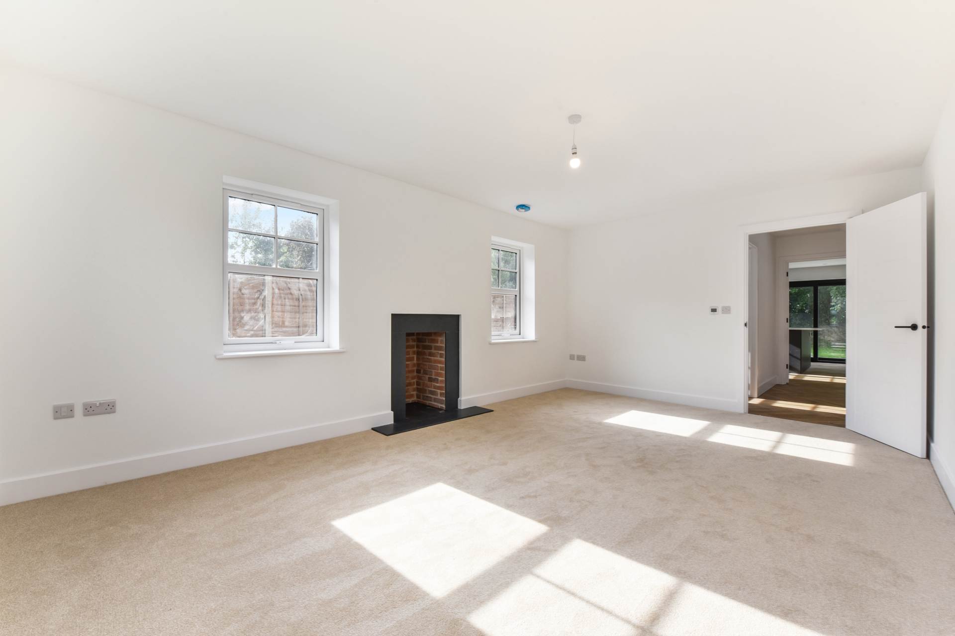 Additional Property Image 4 bedroom Detached for sale in Chichester 3