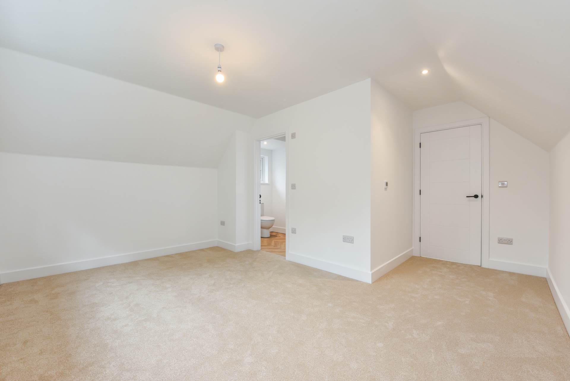 Additional Property Image 4 bedroom Detached for sale in Chichester 10