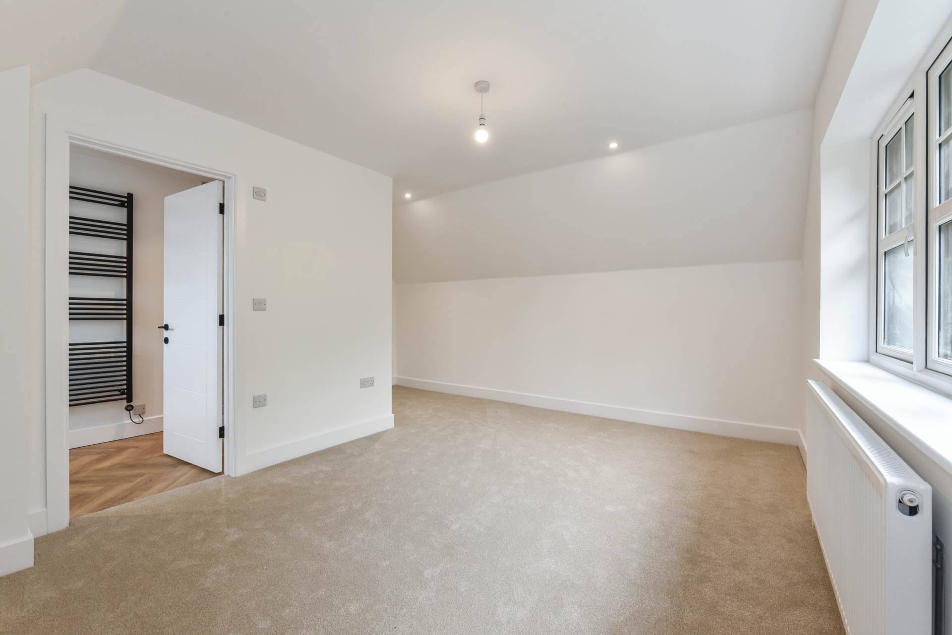 Additional Property Image 4 bedroom Detached for sale in Chichester 11