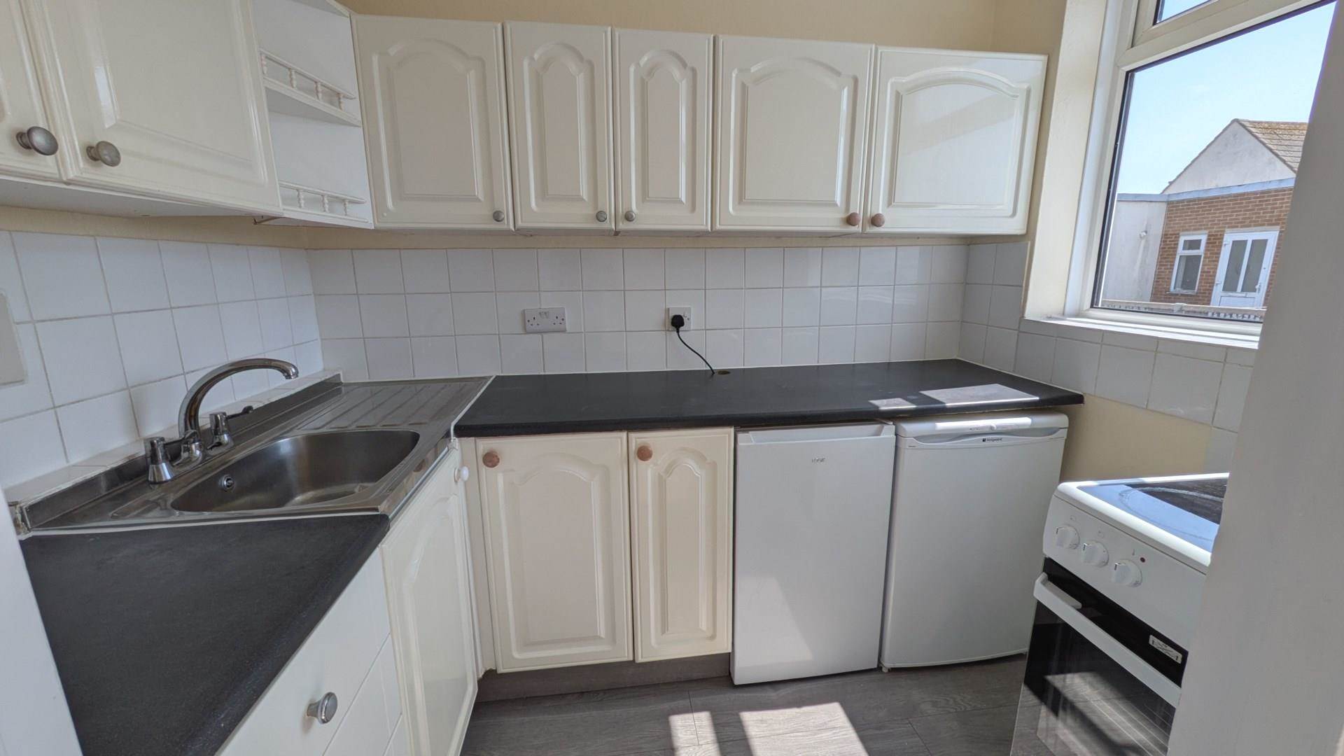 Additional Property Image 2 bedroom Flat to rent in Chichester 2
