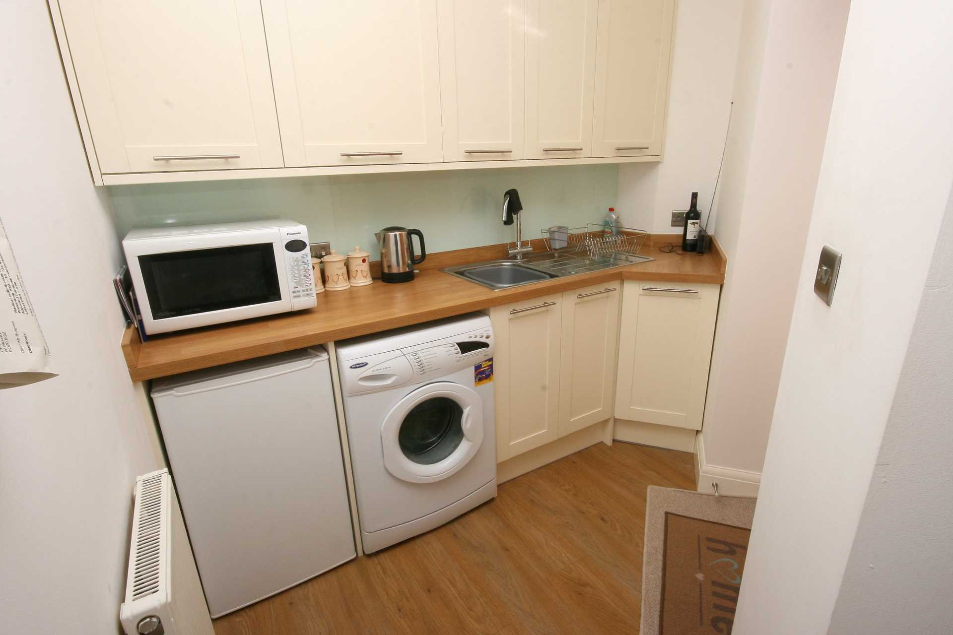 Additional Property Image 2 bedroom Flat to rent in Chichester 5