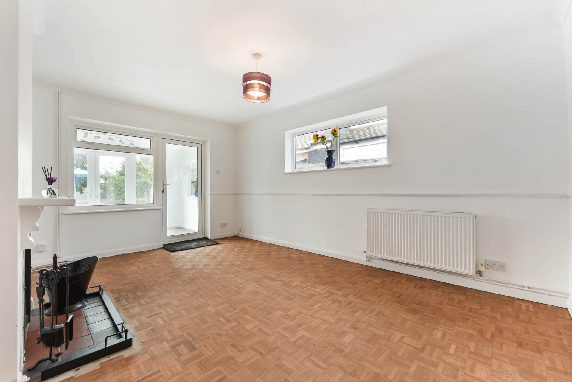 Additional Property Image 2 bedroom Detached Bungalow for sale in Chichester 4