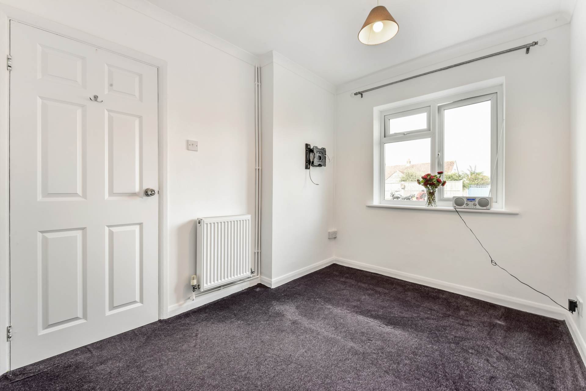 Additional Property Image 2 bedroom Detached Bungalow for sale in Chichester 13