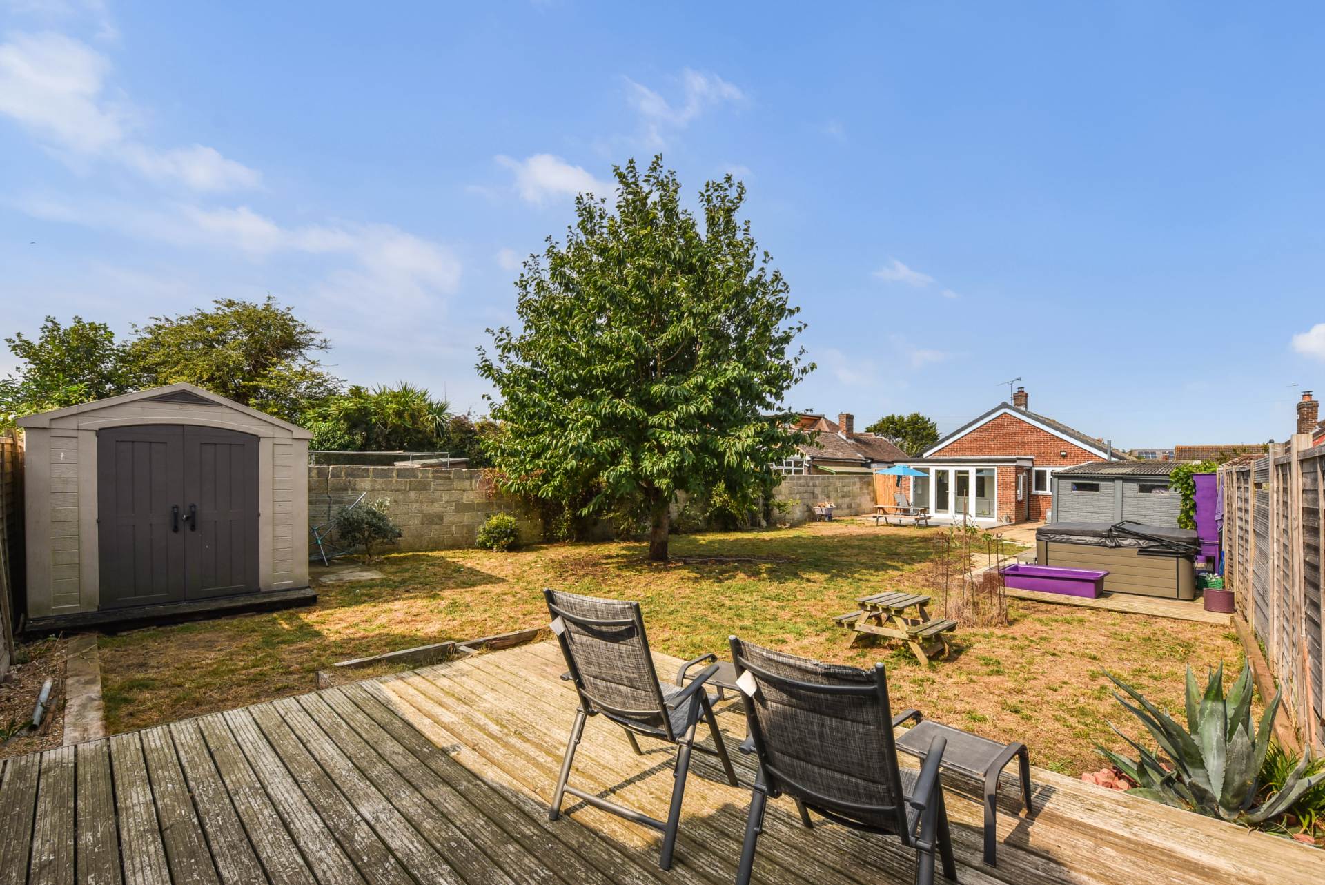 Additional Property Image 2 bedroom Detached Bungalow for sale in Chichester 23