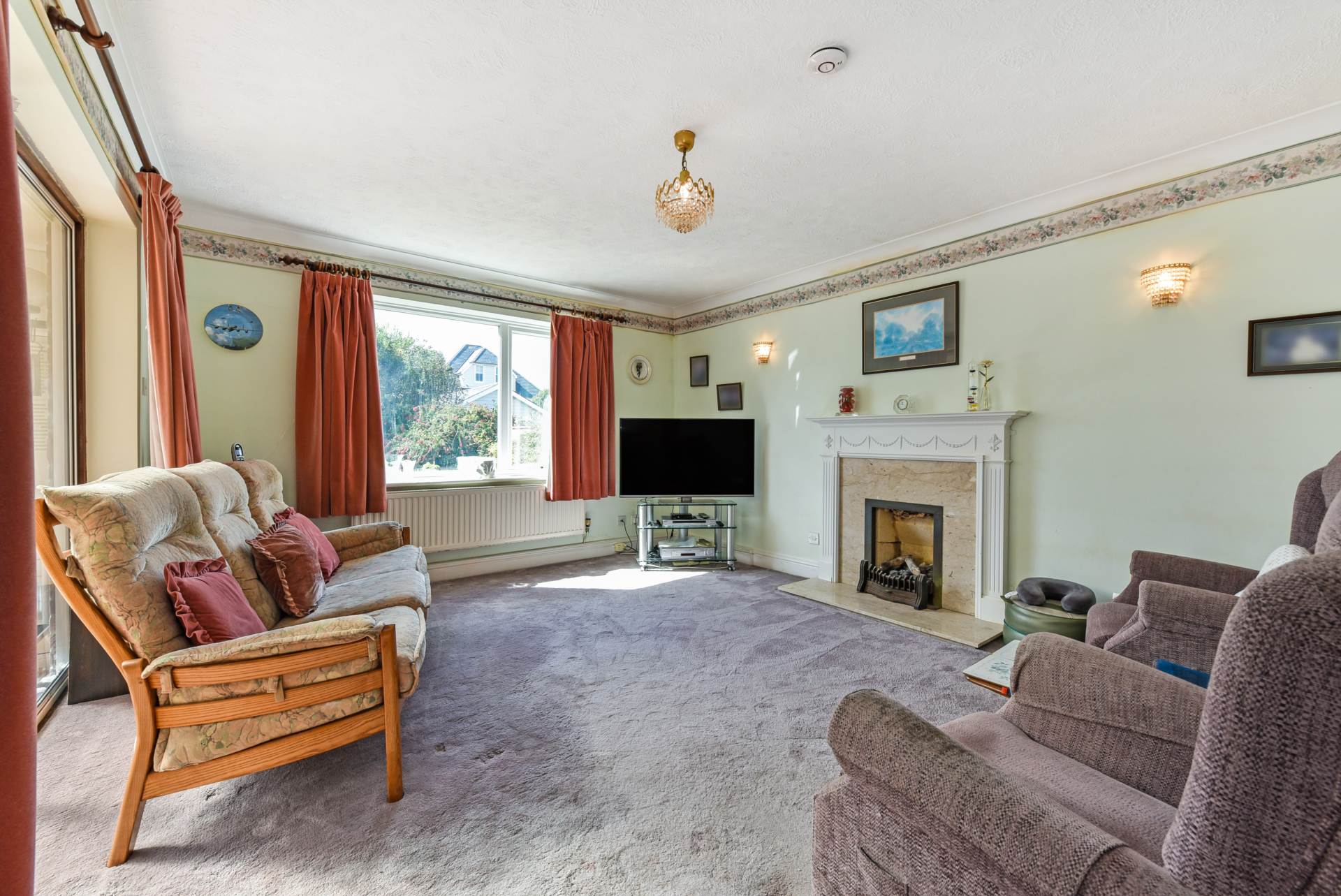 Additional Property Image 4 bedroom Detached Bungalow for sale in Chichester 4
