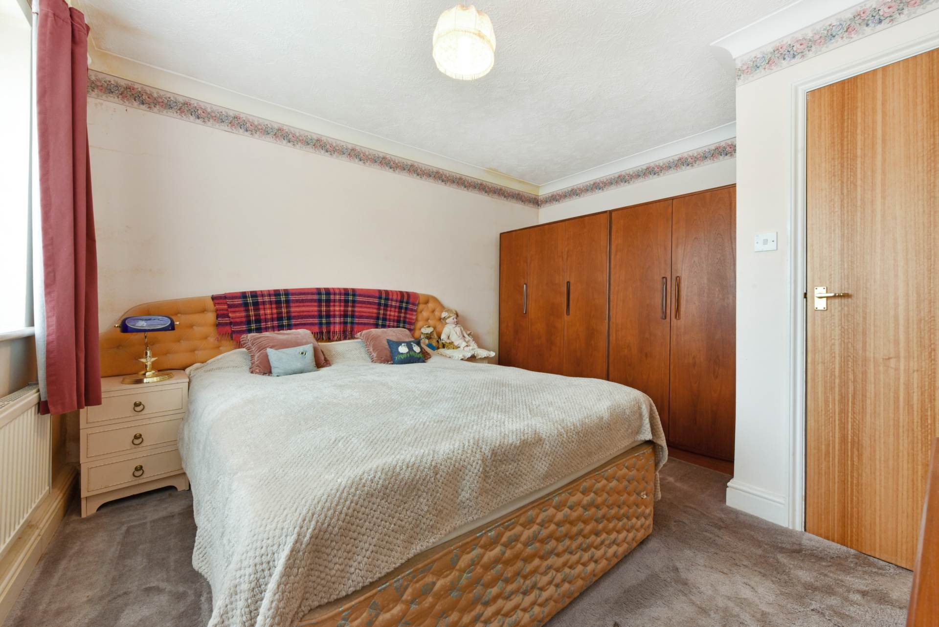 Additional Property Image 4 bedroom Detached Bungalow for sale in Chichester 9