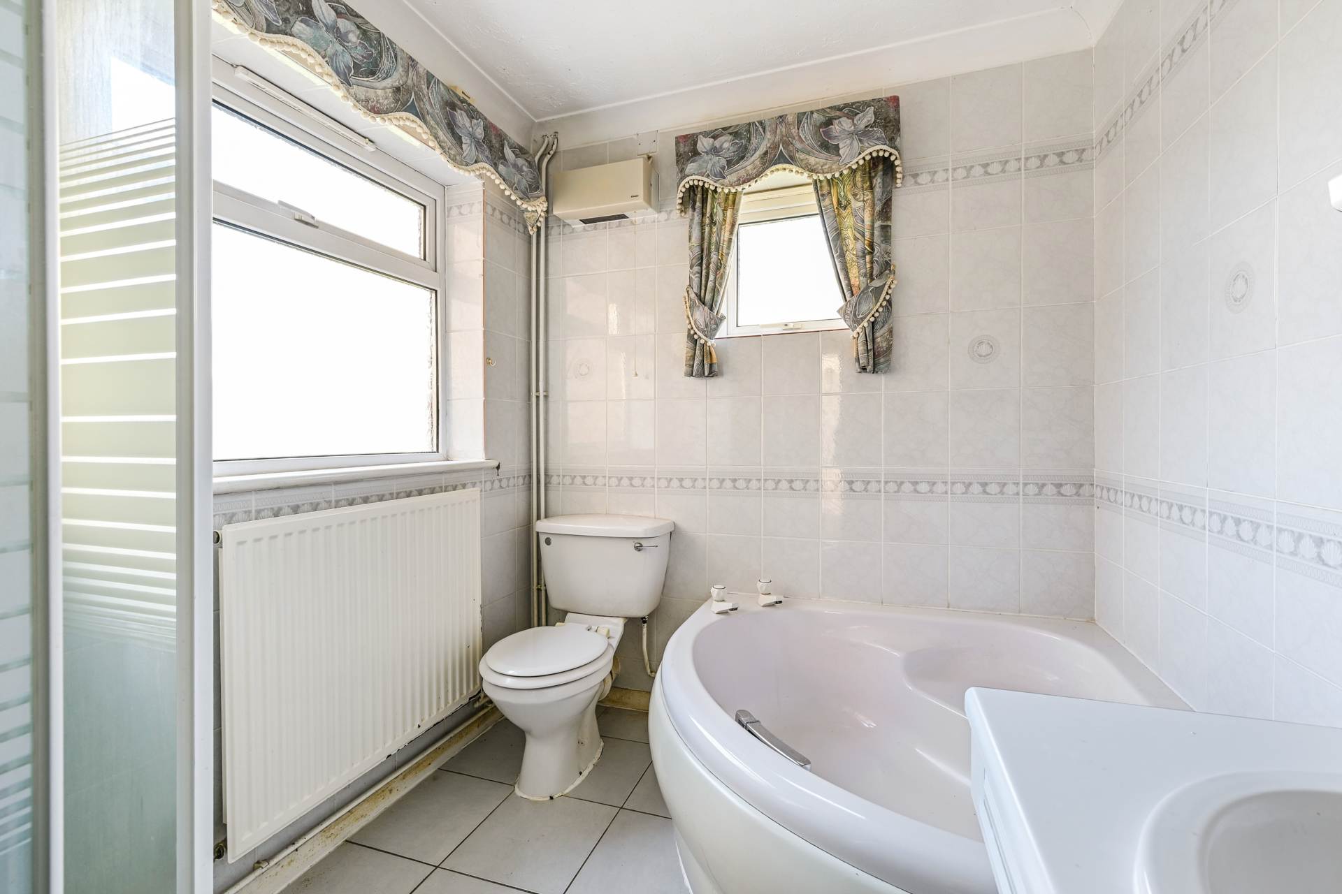 Additional Property Image 5 bedroom Detached for sale in Chichester 8