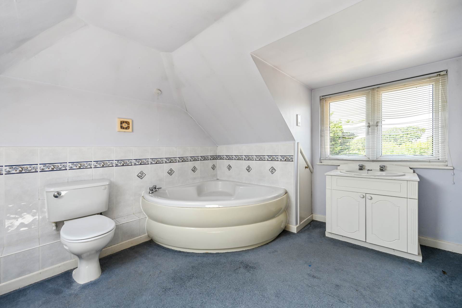 Additional Property Image 5 bedroom Detached for sale in Chichester 10