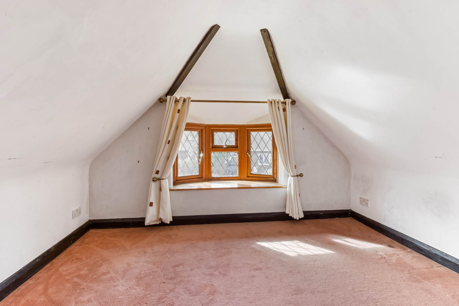 Additional Property Image 2 bedroom Detached Bungalow for sale in Chichester 12