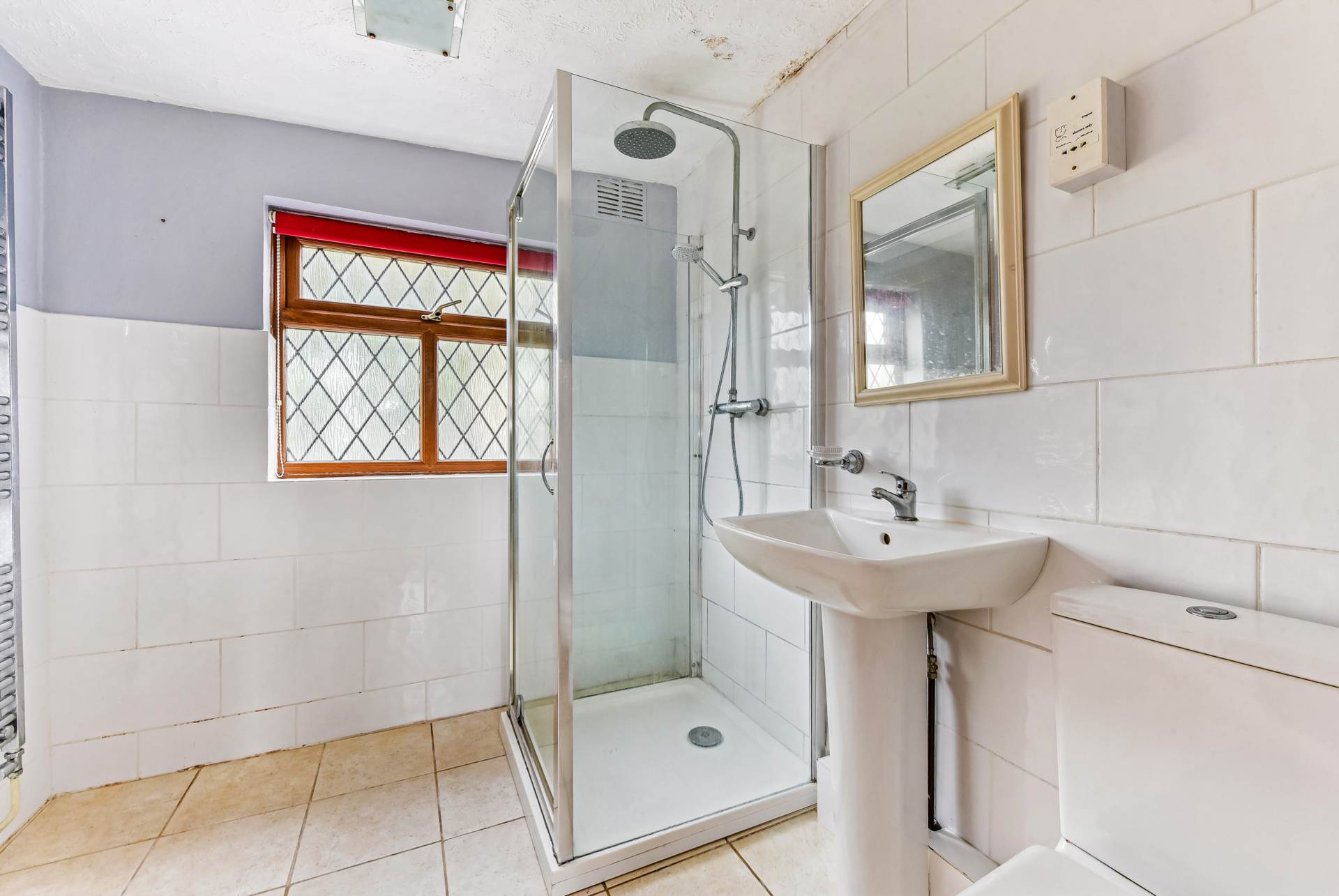 Additional Property Image 2 bedroom Detached Bungalow for sale in Chichester 13