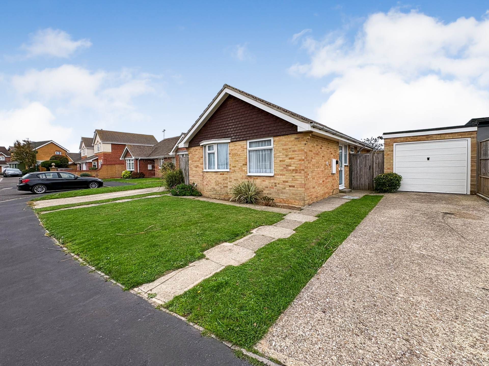 2 bedroom Detached Bungalow for sale in Chichester